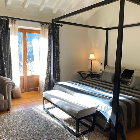 Malvasia - Adults Only Cabezón de Liébana