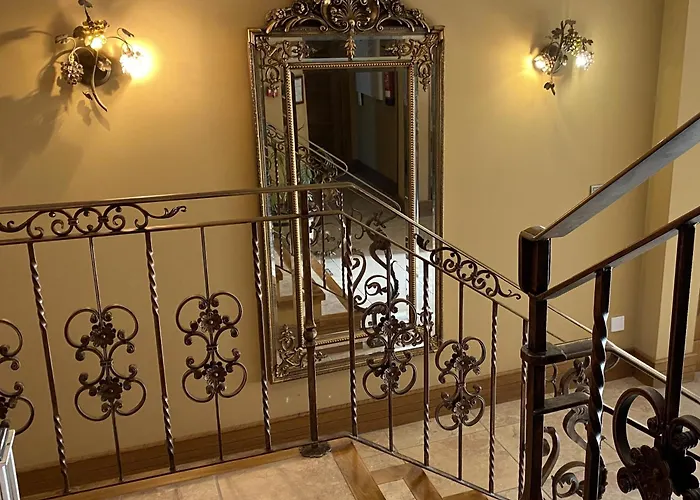 Malvasia - Adults Only 3*